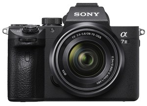 a7III_FE2870_front_EU01